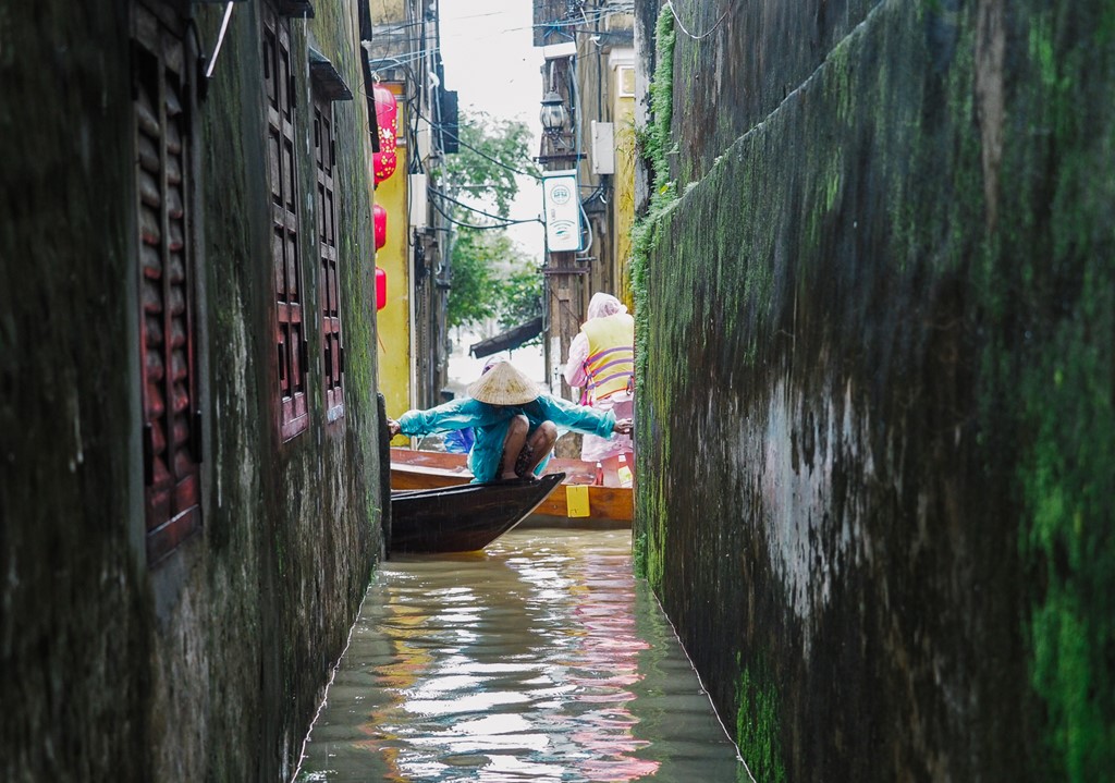 Hoi An chim trong bien nuoc hinh anh 13