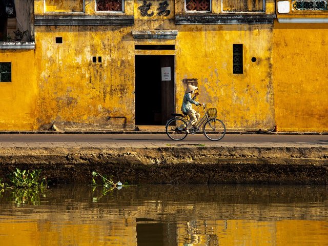 Cuộc sống nơi đây diễn ra thanh bình, chậm rãi.